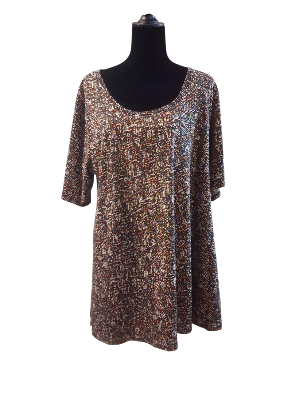 LuLaRoe Women’s Multicolor Scoop Neck Short Sleeve Top Size 2XL